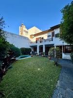Casa 6 Amb. C/3 Balcones, Fondo, Parrilla, Garage - Imagen# 13