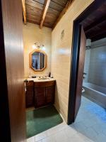 Casa 6 Amb. C/3 Balcones, Fondo, Parrilla, Garage - Imagen# 19