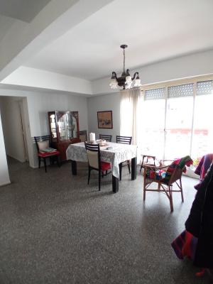 Excelente Depto. 4 Amb. C/ Balcon y Pati - Imagen# 8