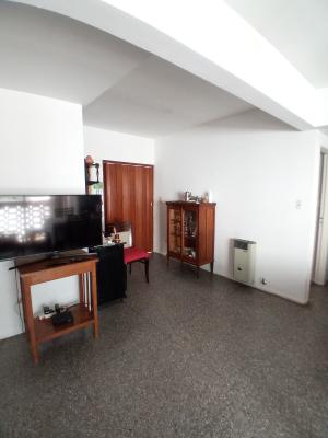 Excelente Depto. 4 Amb. C/ Balcon y Pati - Imagen# 5
