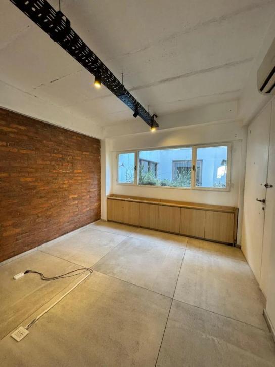 Excelente Oficina de 3 Amb. C/cochera - Imagen# 6