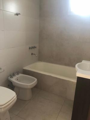 Excelente Depto. de 3 Ambientes C/balcon - Imagen# 8