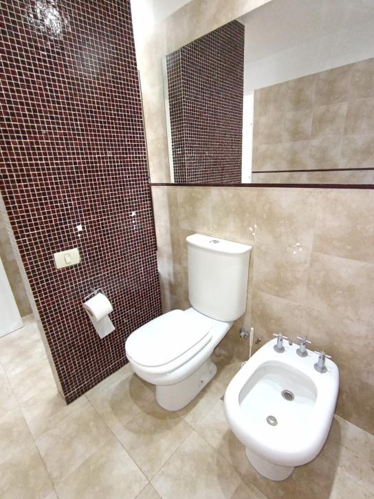 Oficina 2 Ambientes con Balcon y Vista Al Dique - Imagen# 19